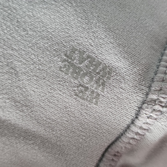 WeWoreWhat butter soft grey capri legging! - Picture 7 of 11